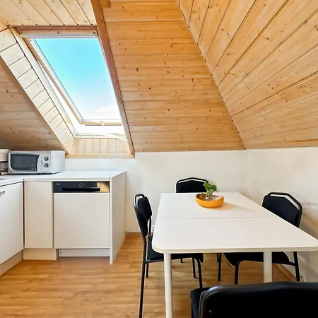 Scenic Escape - Loft 33 Apartment *