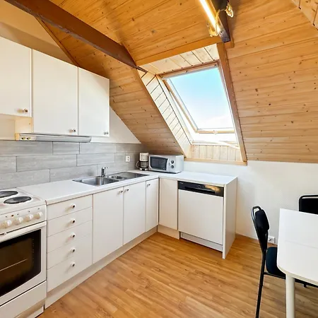 Apartment Scenic Escape - Loft 33 *